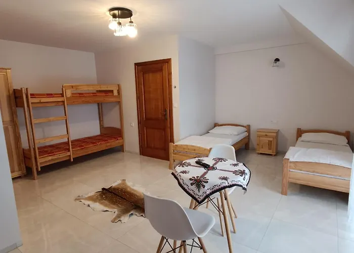 维拉乔西农家乐 *